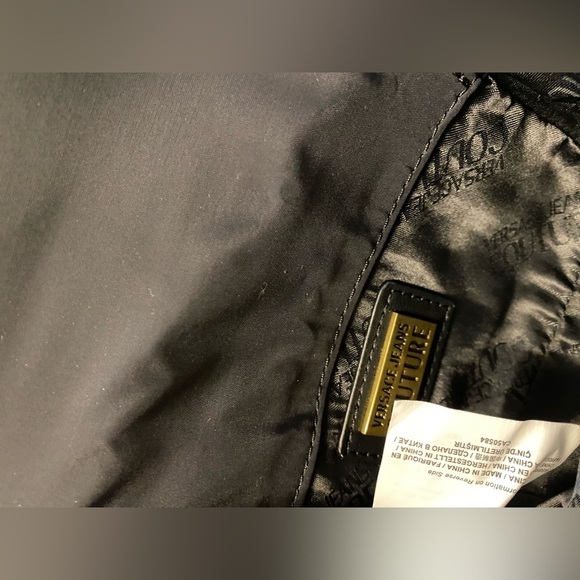 Versace Jeans Collection Black and Gold Crossbody Bag with Elegant Chain NWT - Picture 9 of 10